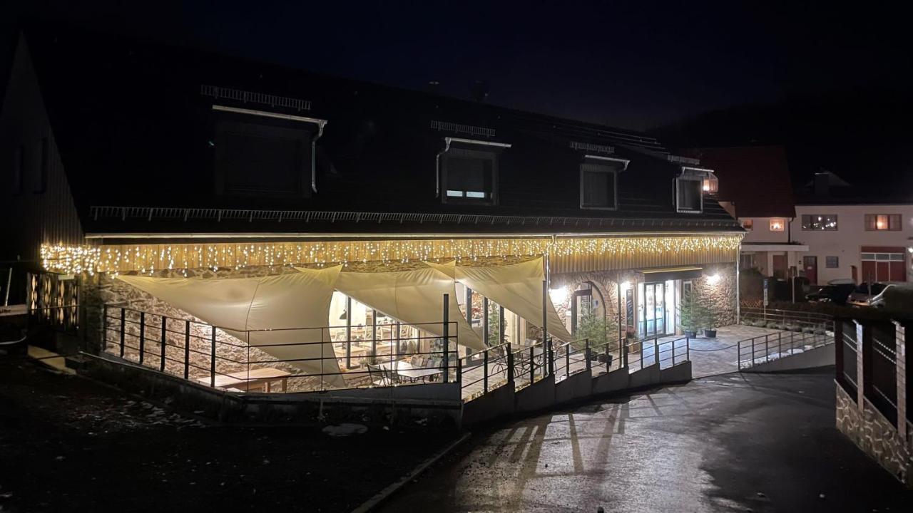 Cafe Ilse - Ferienwohnungen Ranis Exterior photo